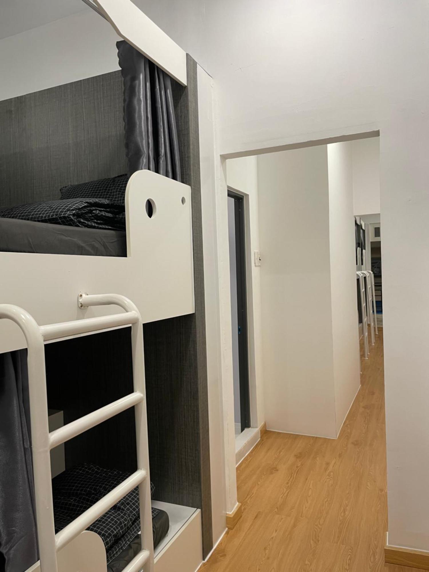 Alphabet Home Capsule Ho Chi Minh-Byen Eksteriør billede